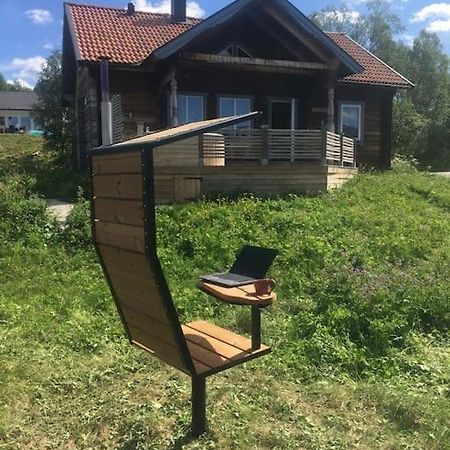 Cabin In Bruksvallarna Екстер'єр фото