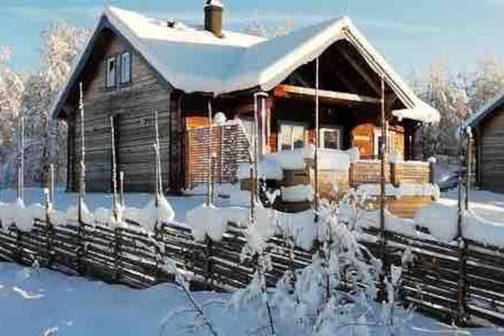Cabin In Bruksvallarna Екстер'єр фото